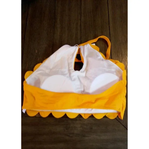 Yellow Scallop Bikini Top with Floral Bottom - Picture 8 of 10